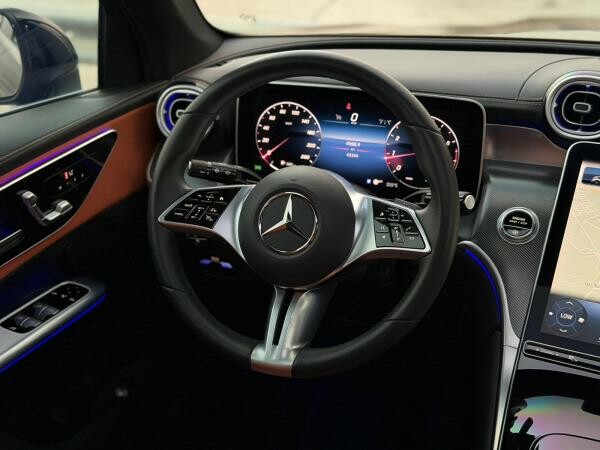 Mercedes-Benz GLC 200 2024 - 11