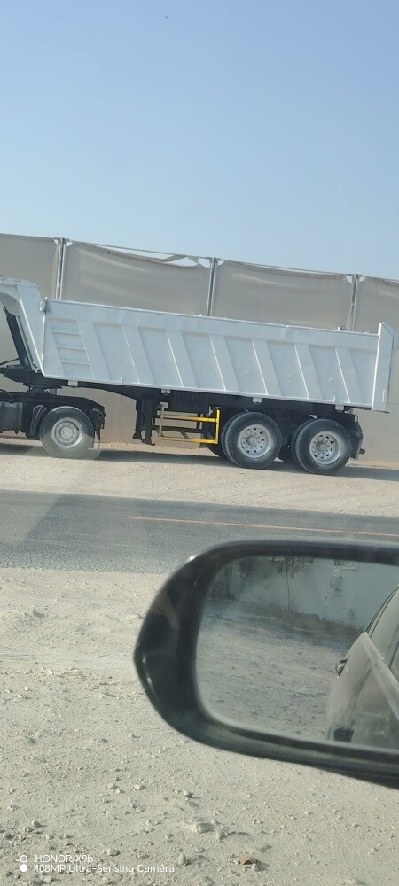 صندوق للبيع - 1