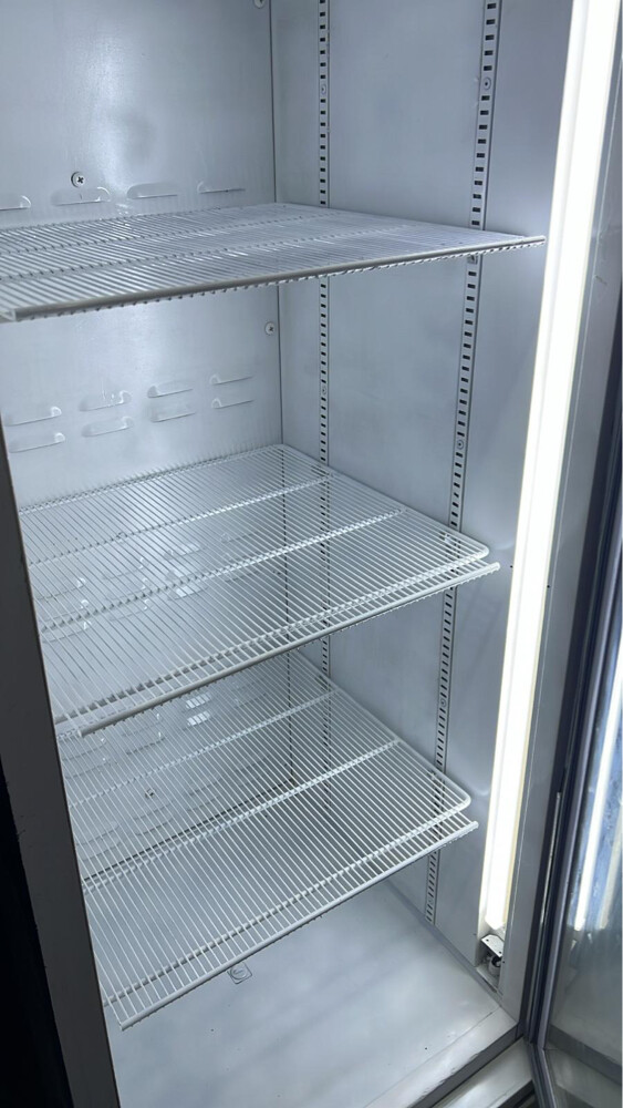 Single door chiller - 2