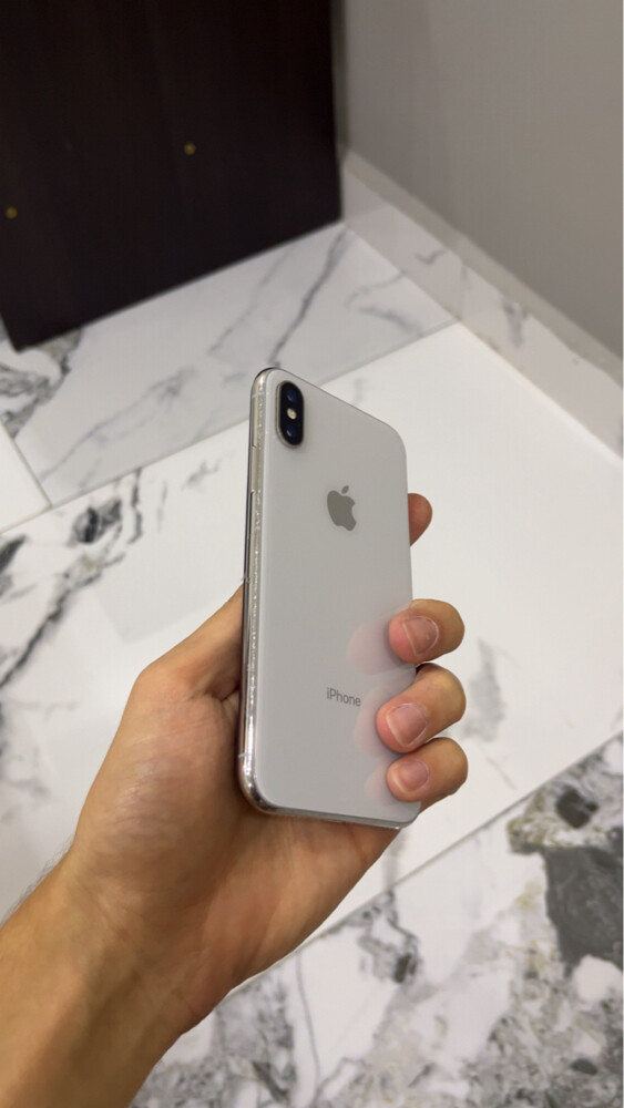 IPHONE X - new condition - 6
