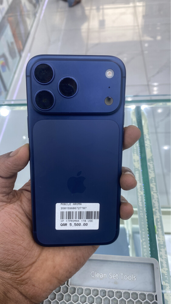 17 pro max 1tb blue - 1