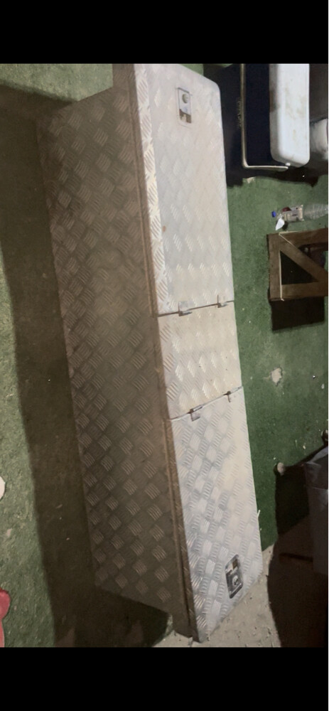 Alamnuiem box - 1