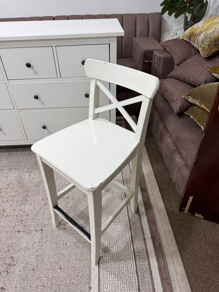 ikea drawer table with chair - 3