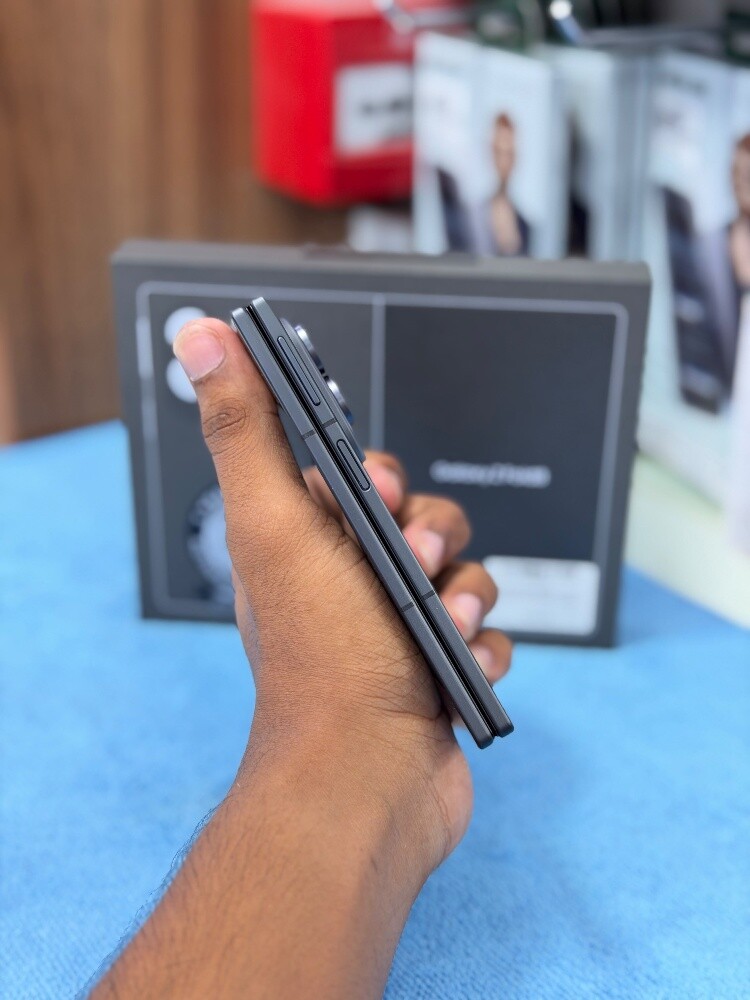 SAMSUNG GALAXY Z FOLD 8 512 GRAPHIT - 4