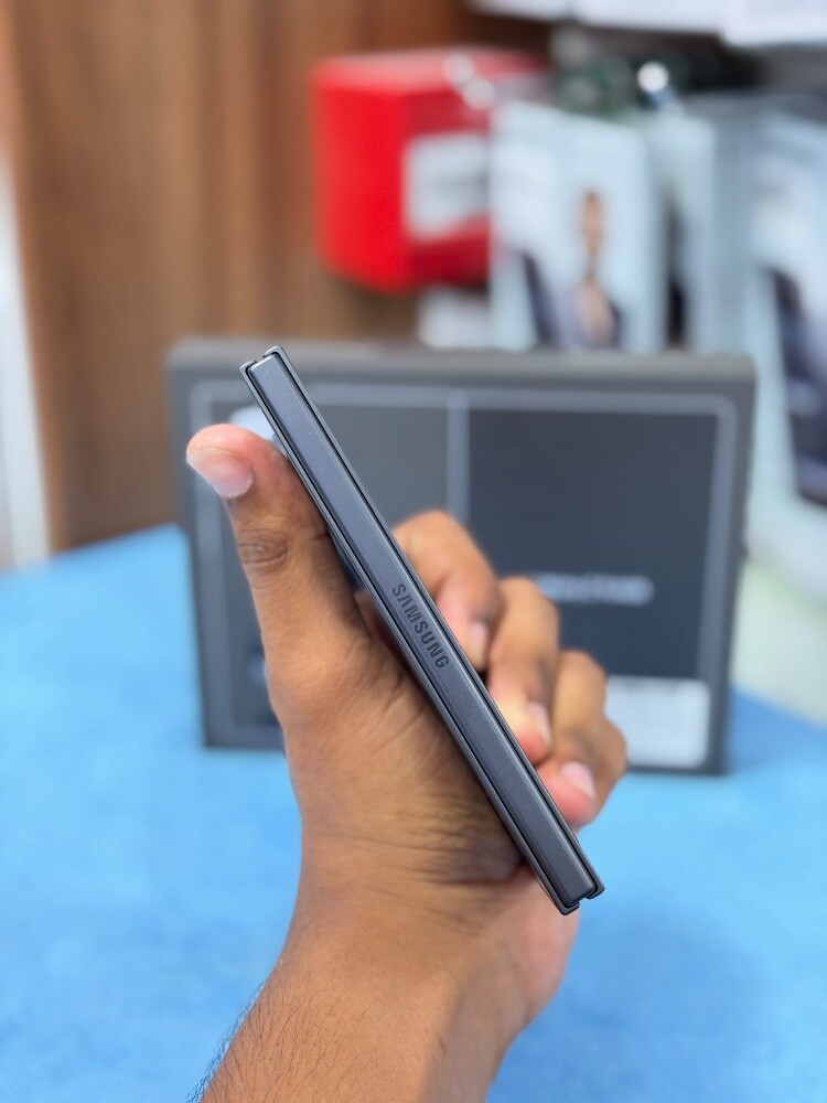 SAMSUNG GALAXY Z FOLD 8 512 GRAPHIT - 3