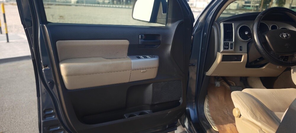 2009 Toyota Sequoia Excellent Condi - 25
