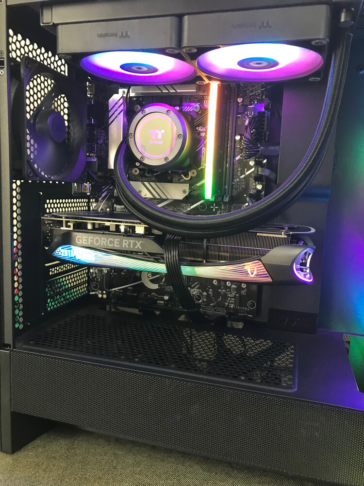 RTX 4070 Gaming Pc with 2k monitor - 3