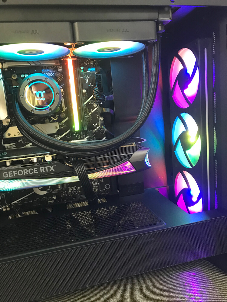 RTX 4070 Gaming Pc with 2k monitor - 6
