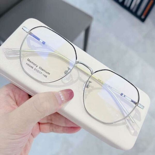 Stylish Eyeglasses - 8