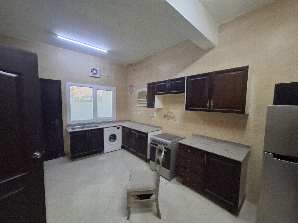 Villa in Umm Salal 6700 - 4