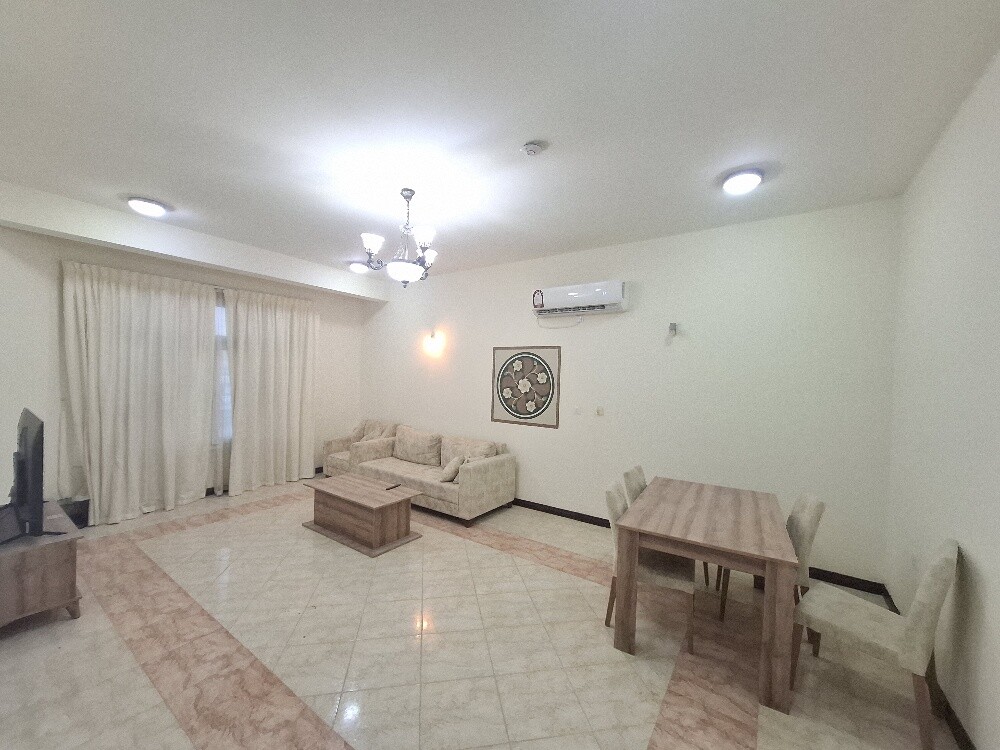 Villa in Umm Salal 6700 - 1