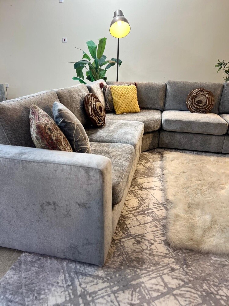 U ship sofa set from hom senter - 5