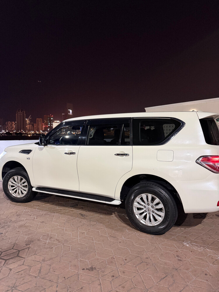 Nissan Patrol 2014 – Excellent Cond - 14