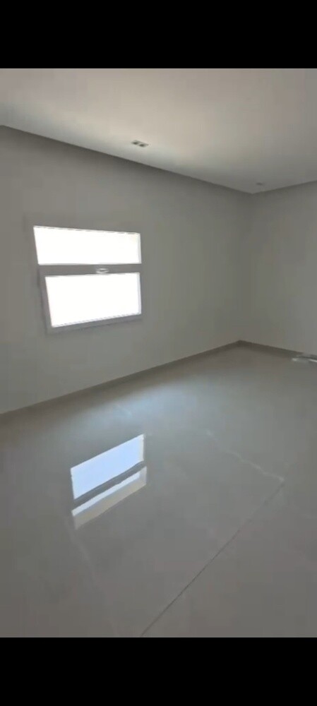 Villas for rent in Al Khor, near th - 16