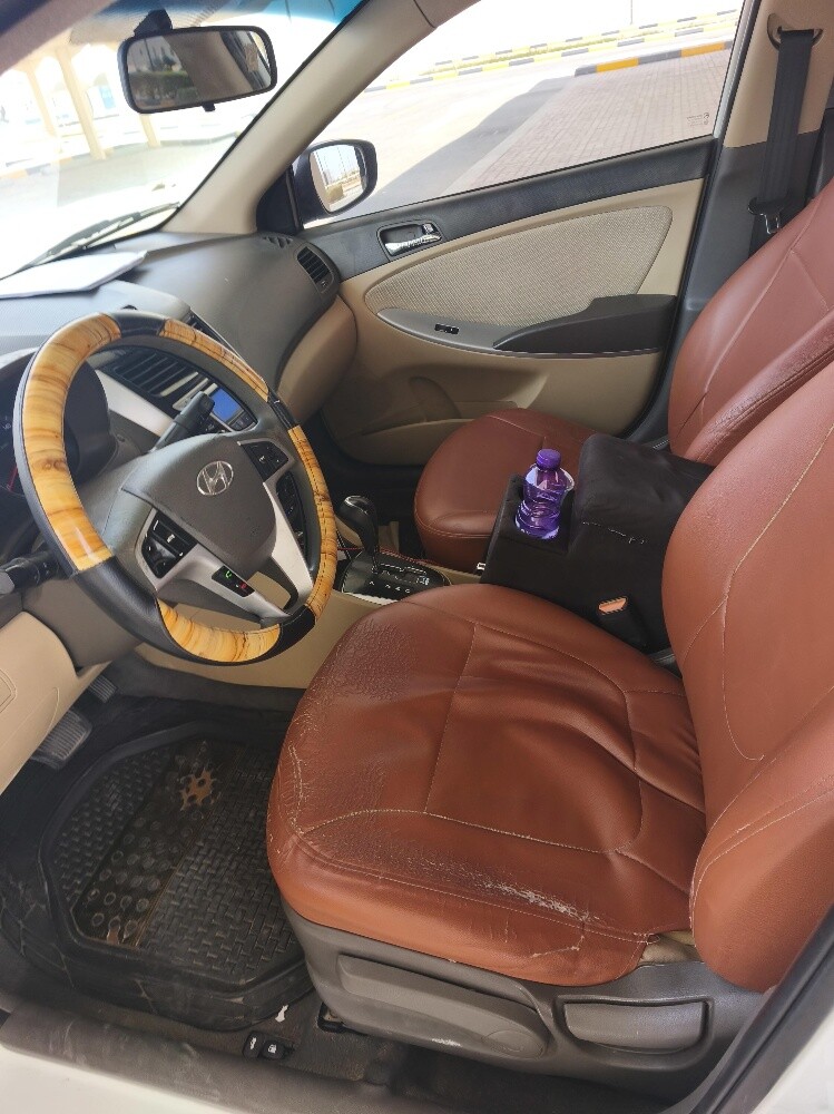 Hyundai Accent - 7