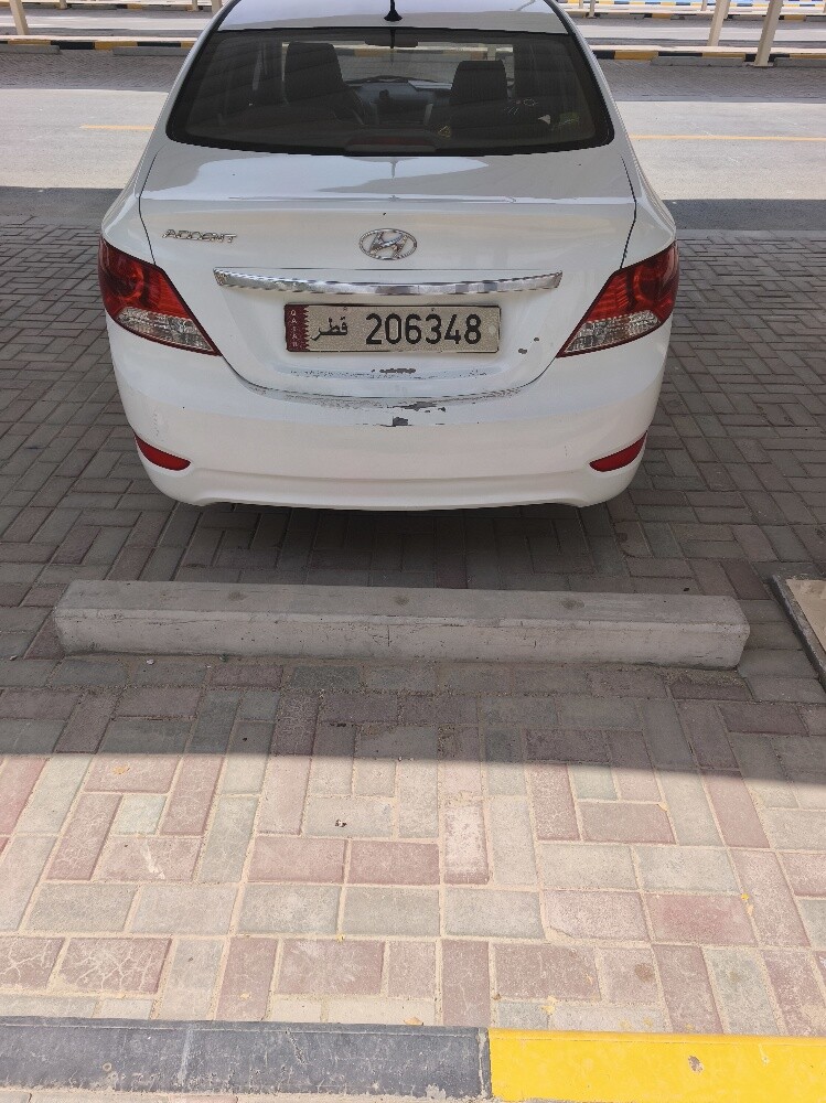 Hyundai Accent - 4