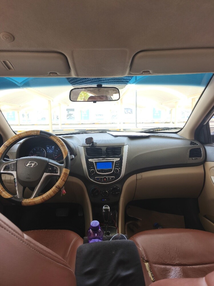 Hyundai Accent - 6