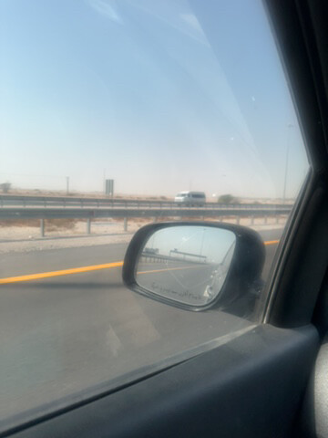 سائقة لتوصيل طالبات الجامعه - 1