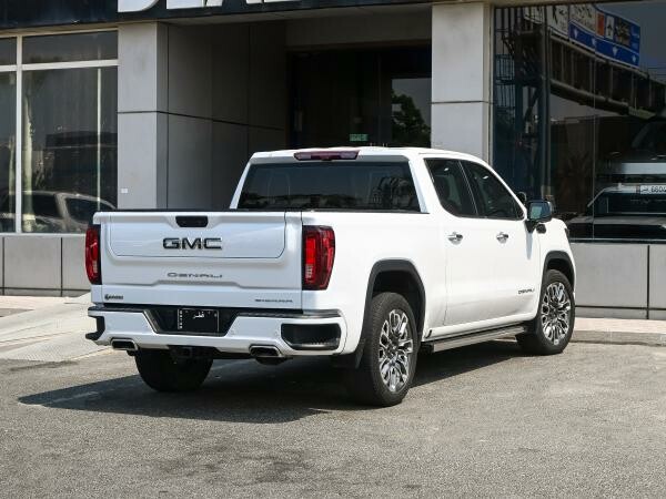 GMC Denali Sierra Ultimate 2024 - 3