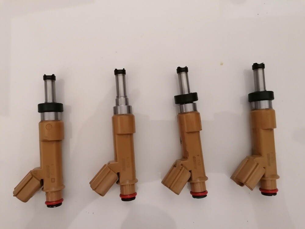 Fuel injectors for Corolla2010-2013 - 1