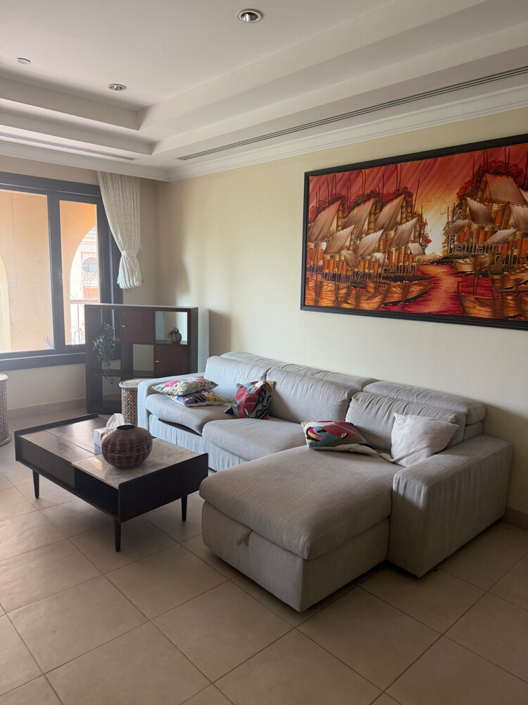 All the furnitures are included - 3
