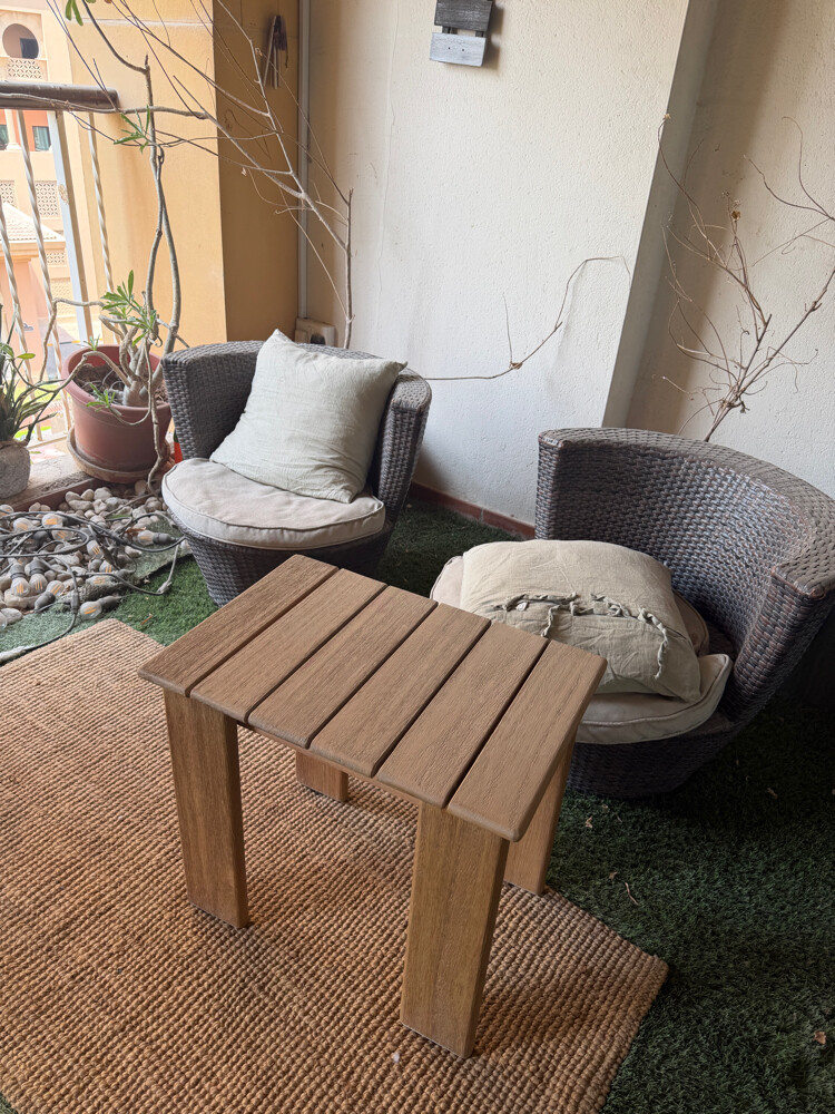 All the furnitures are included - 14