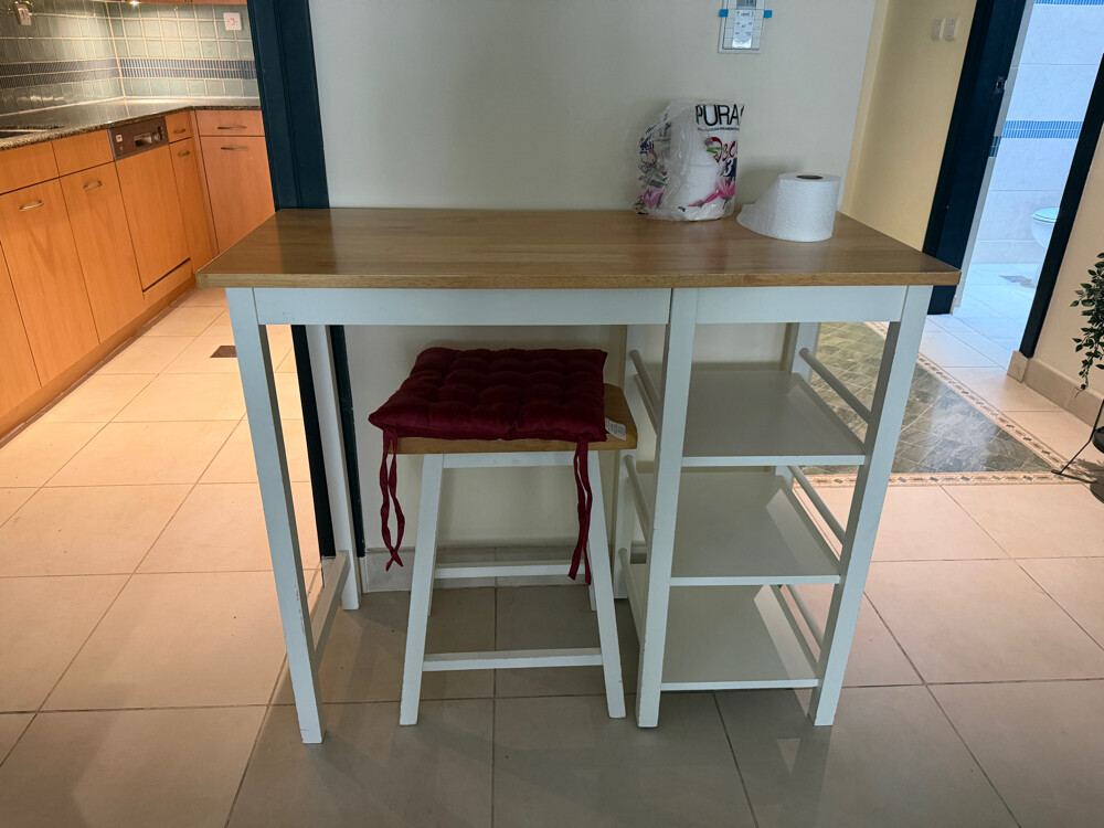 All the furnitures are included - 7