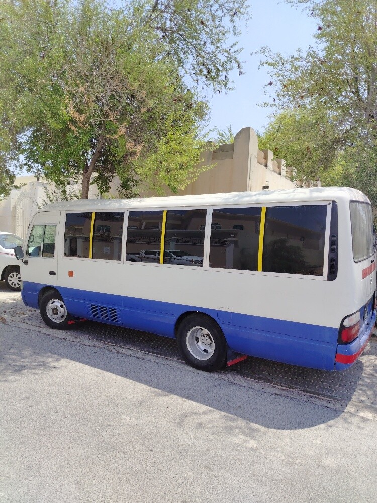 للبيع باص نضيف 37000 - 8