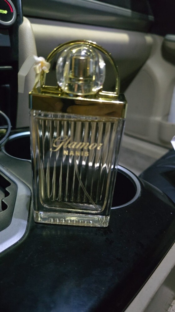 Second-class perfumes - 3