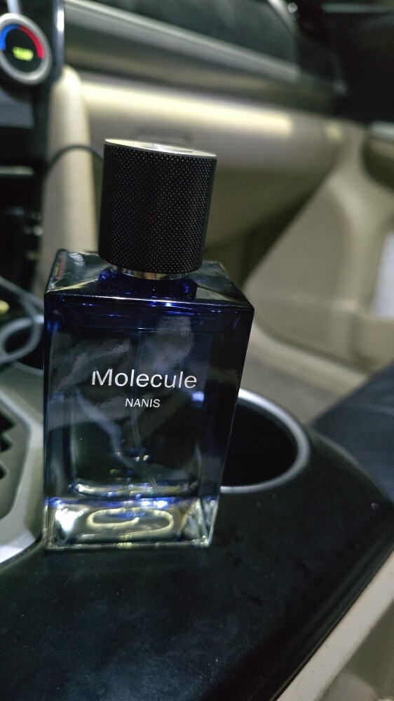Second-class perfumes - 1