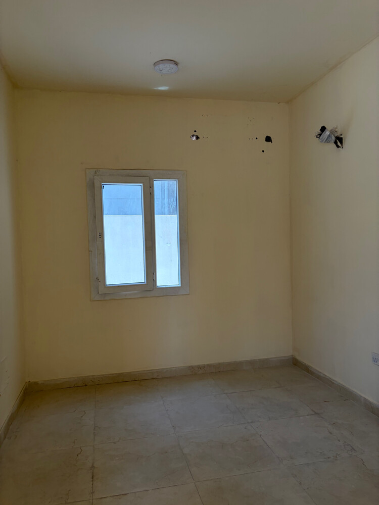 Garage for sale in Abu Salil - 8