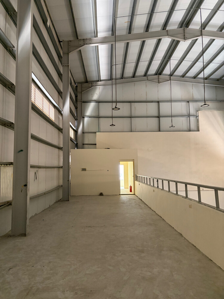 Garage for sale in Abu Salil - 10