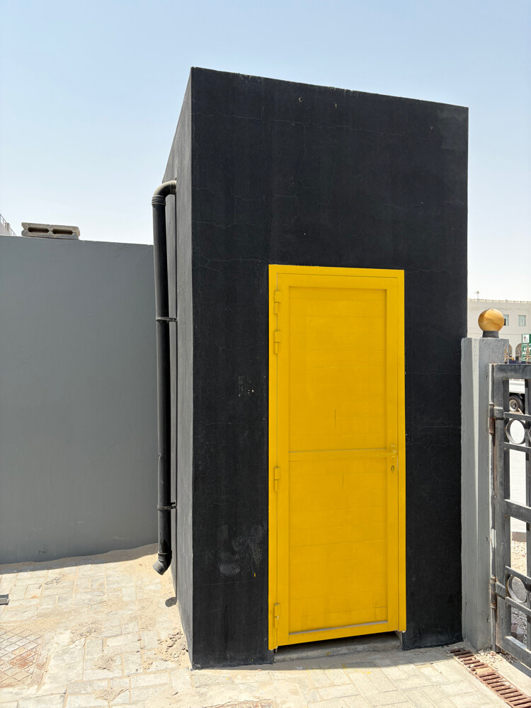 Garage for sale in Abu Salil - 5