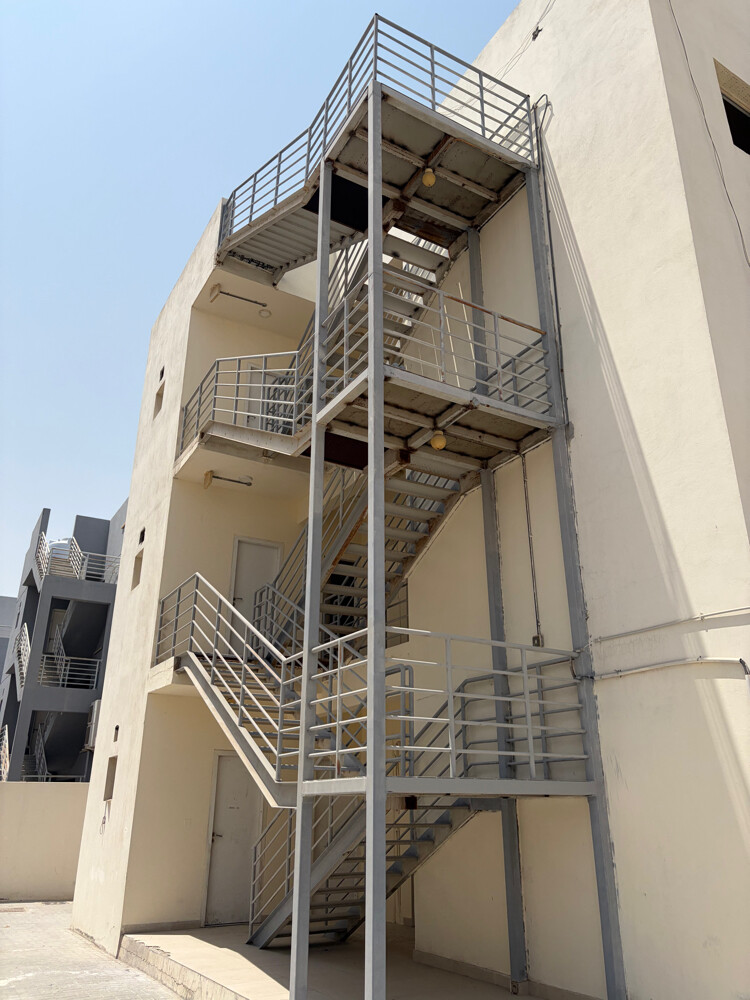 Garage for sale in Abu Salil - 14