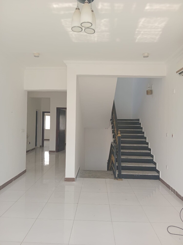 For rent family villa in Al Thumama - 11