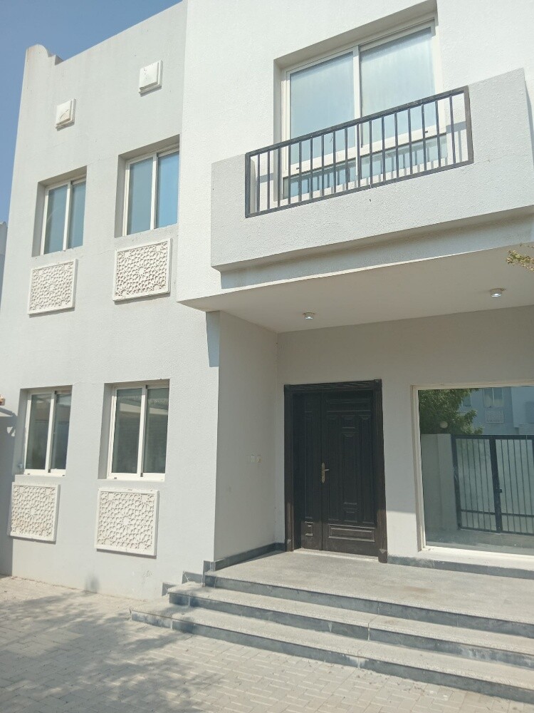 For rent family villa in Al Thumama - 4