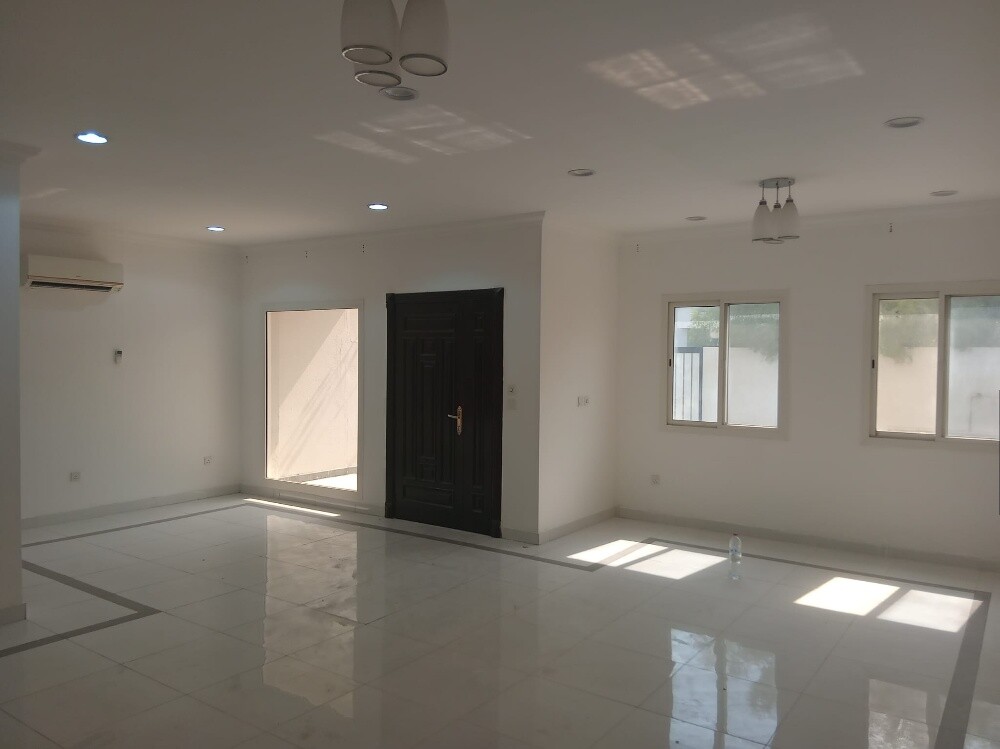 For rent family villa in Al Thumama - 3