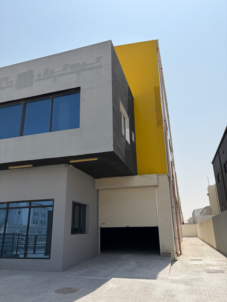 Garage for rent in Abu Salil - 2
