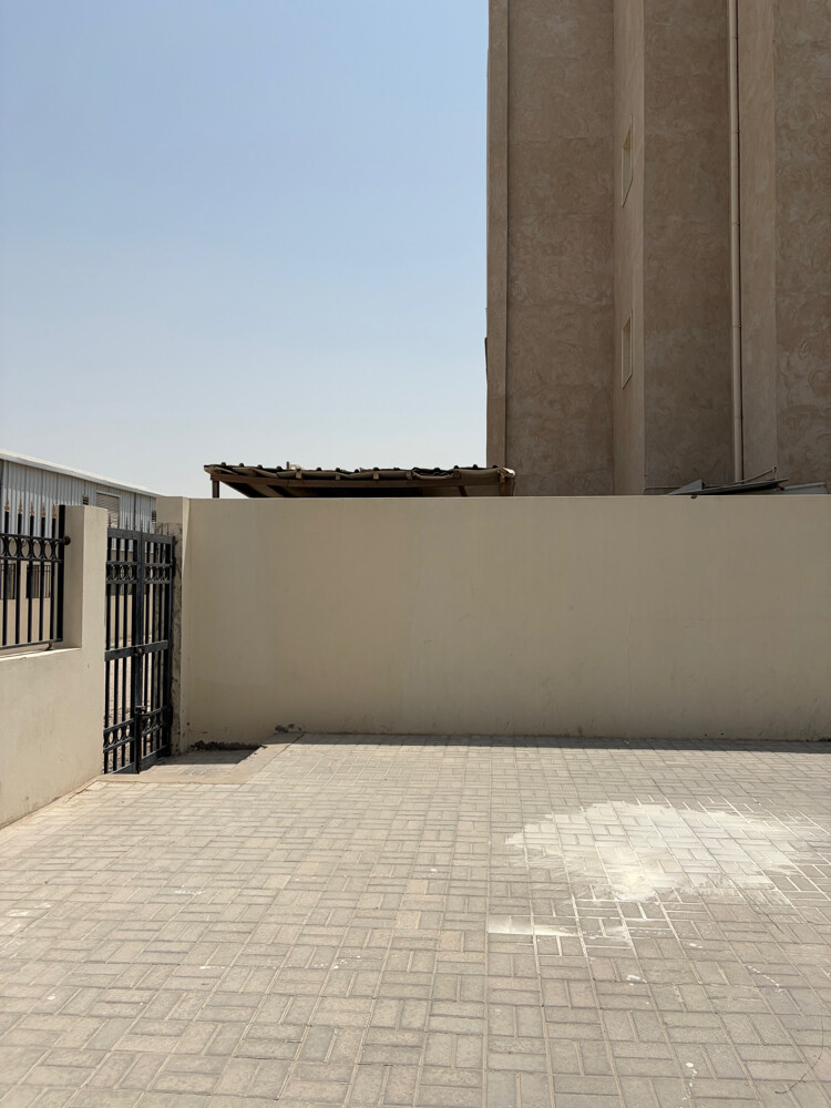 Garage for rent in Abu Salil - 12