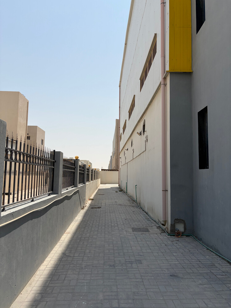 Garage for rent in Abu Salil - 10