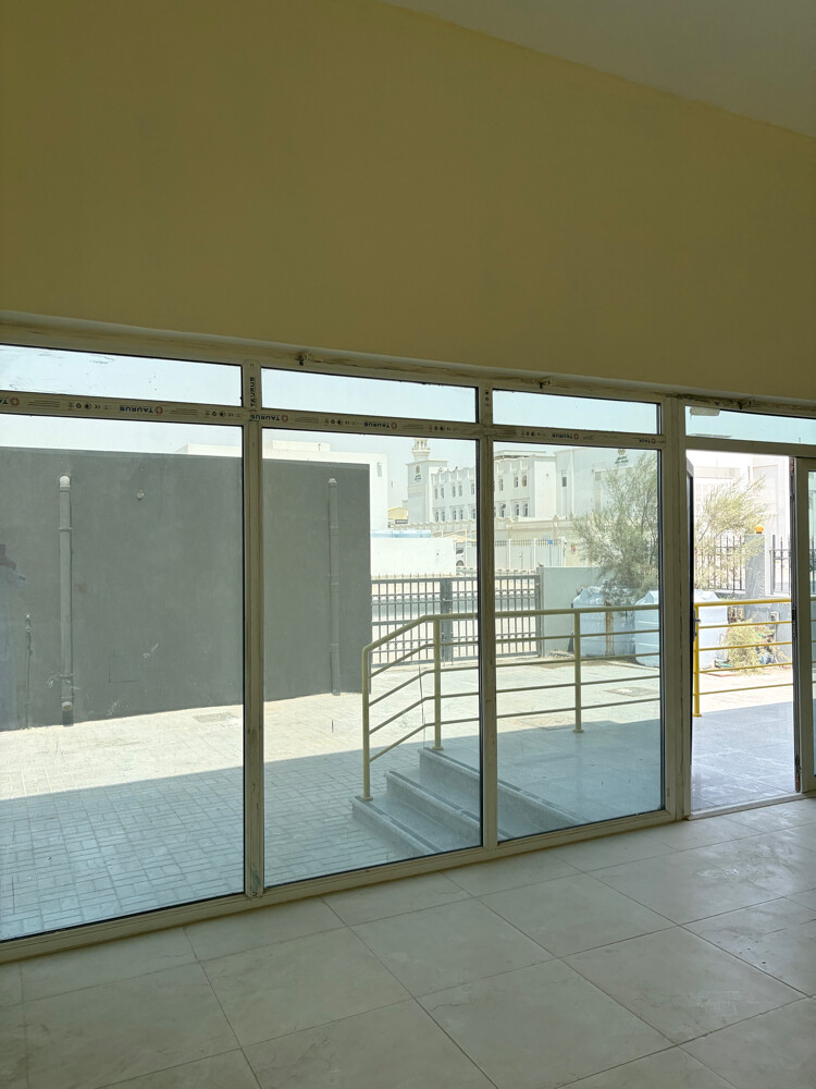Garage for rent in Abu Salil - 8