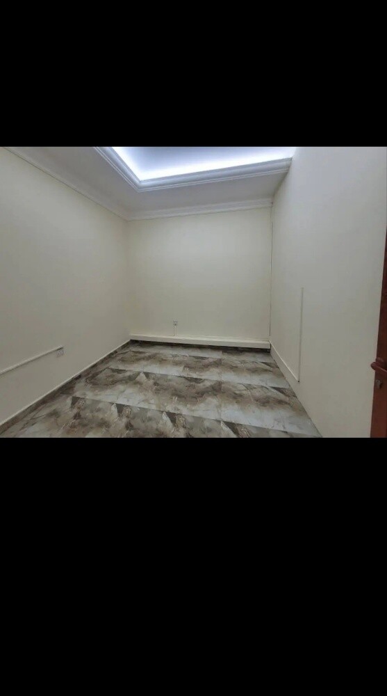 أعمال الدهان :33001657 - 5