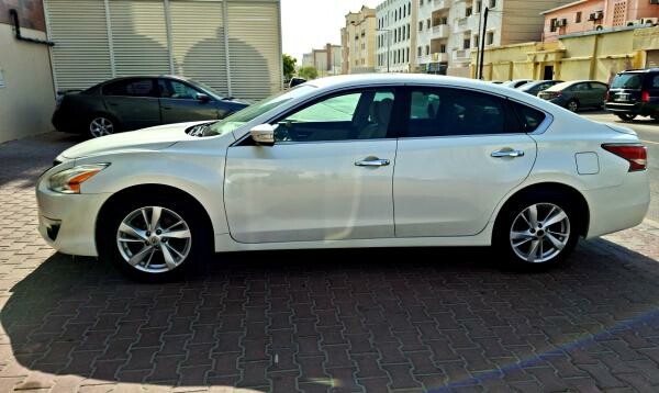 Nissan Altima 2.5 SL - Full Option - 4