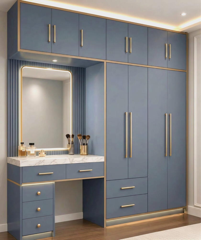 Qatar Cabinet &decor  - 4