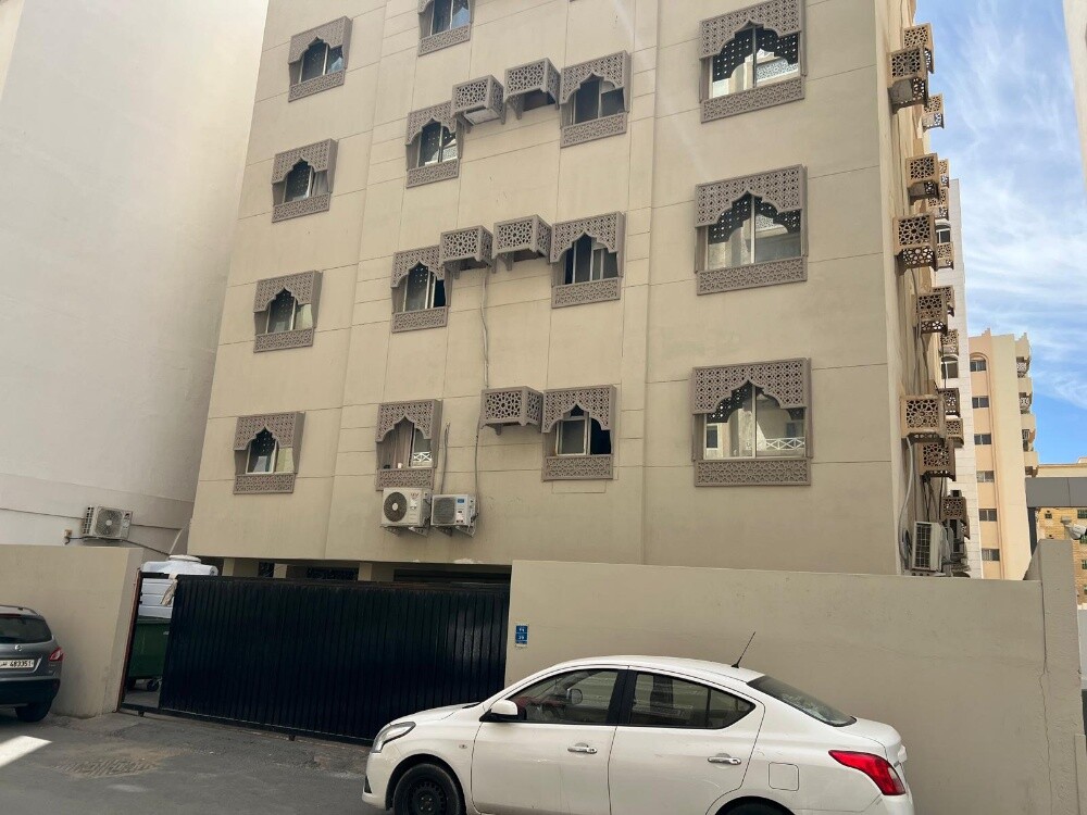 عمارة للبيع ام غولينا - 1