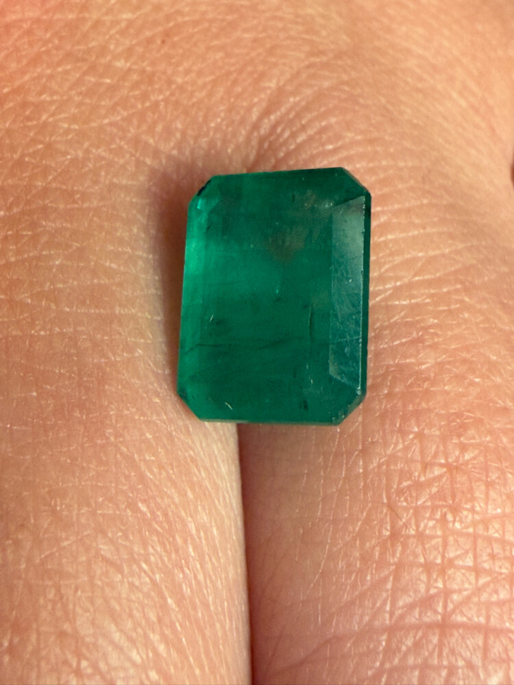 Natural Emerald 3.24 ct - 3