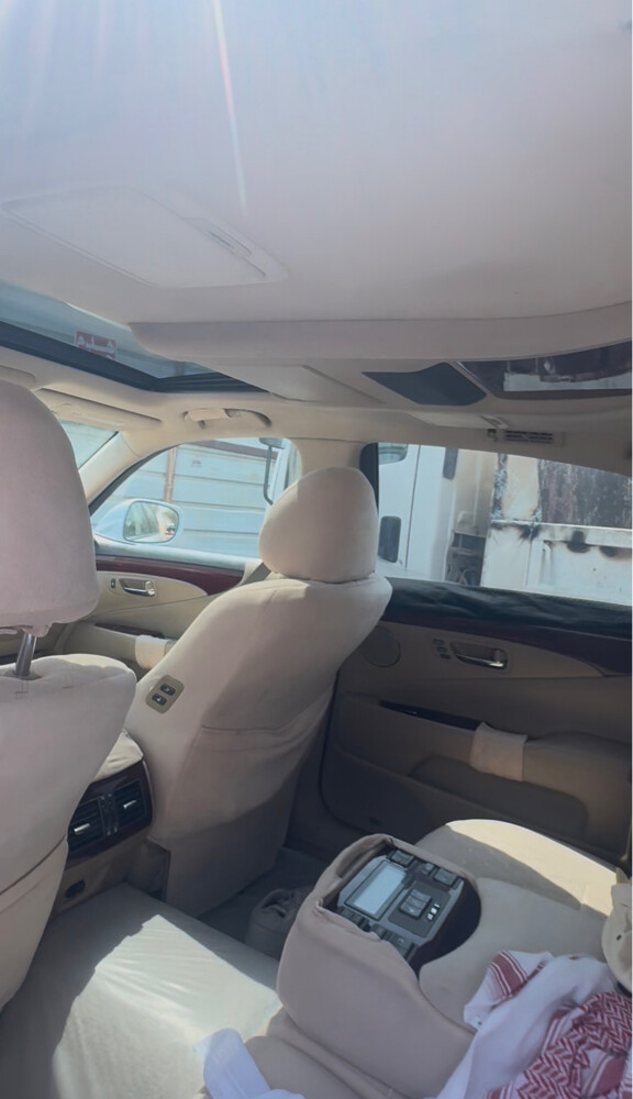 لكسز ال اس ٤٦٠  - 3