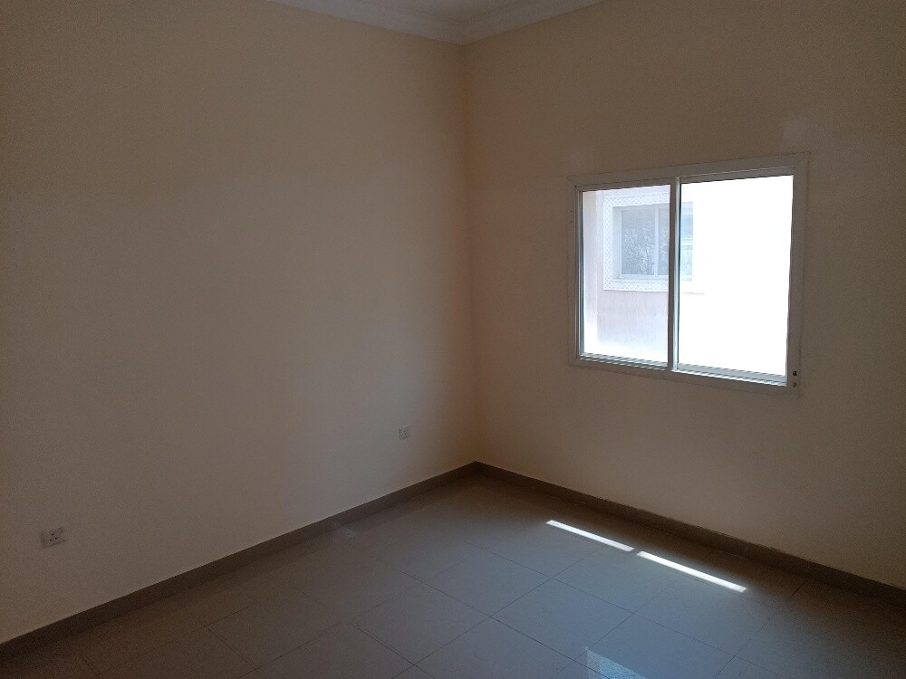 villas (male or female employee - 9