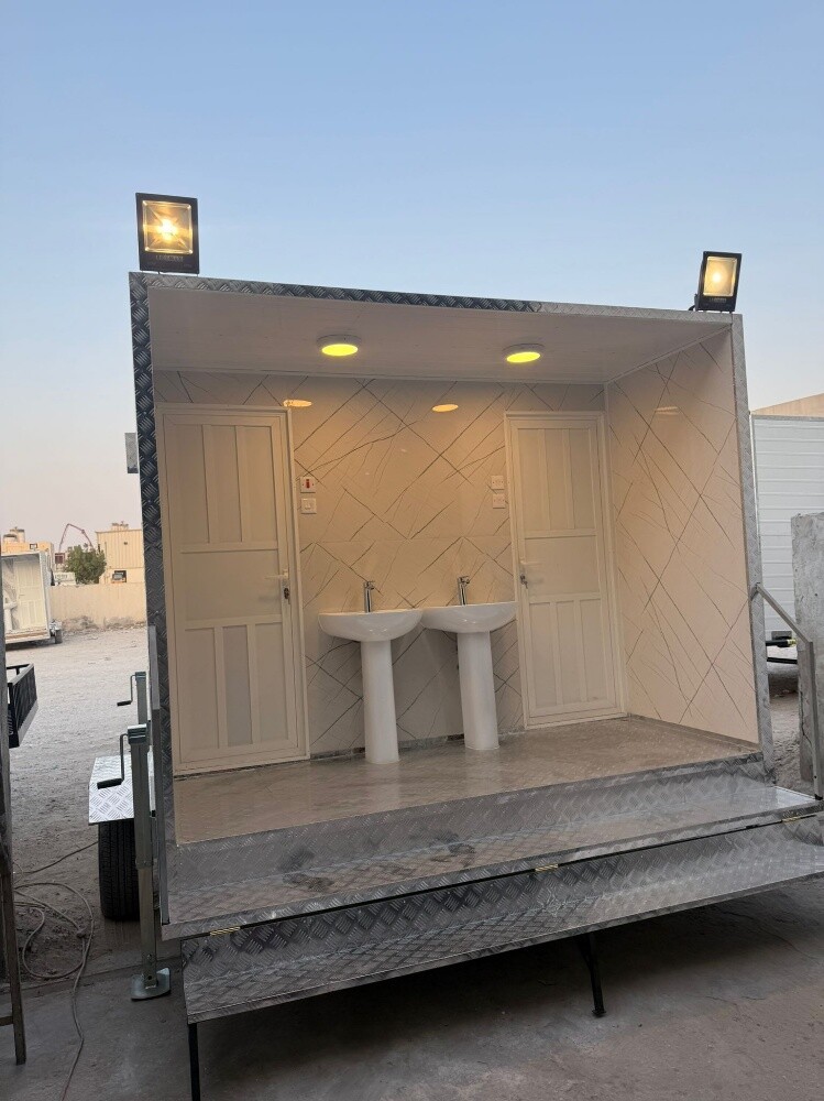 Caravan 3/3 toilet - 8