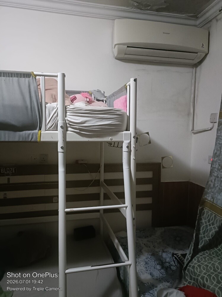 bunker bed - 1